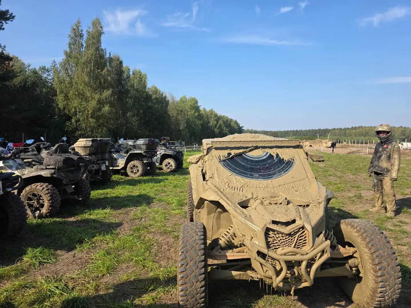 Motocykle i quady na trasie